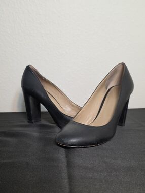 Ann Taylor Classic Black Leather High Heel Pumps